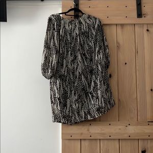 Hm mini black and white dress long sleeve